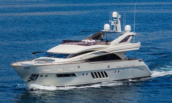 Lady Mura yacht charter Dominator Motor Yacht