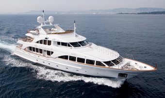 Aura yacht charter Benetti Motor Yacht