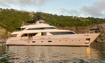 Halcyon yacht charter Sanlorenzo Motor Yacht