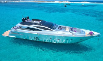 Shalimar II yacht charter Pershing Motor Yacht