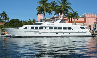 Escape yacht charter Hatteras Motor Yacht