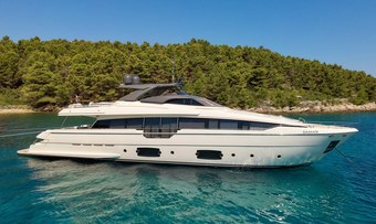 Damari yacht charter Ferretti Yachts Motor Yacht