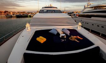Venus Vistoria yacht charter lifestyle