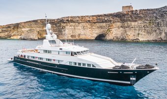 Emerald yacht charter Feadship Motor Yacht