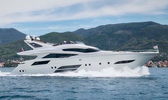 Saint-Anna yacht charter Dominator Motor Yacht