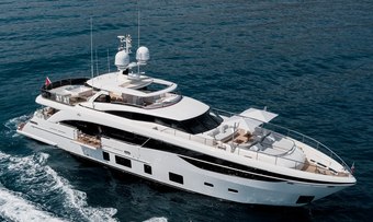 Riviera Living yacht charter Princess Motor Yacht