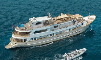La Perla yacht charter West-Wlaamse Motor Yacht