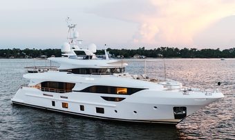 Bella Vita yacht charter Benetti Motor Yacht