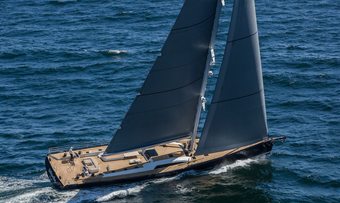 Kiwayu yacht charter Southern Wind Sail Yacht