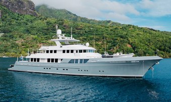 Limited Risks yacht charter Cheoy Lee Motor Yacht