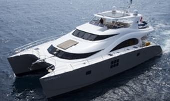 Damrak II yacht charter lifestyle