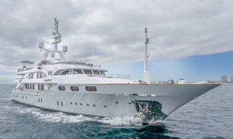Starfire yacht charter Benetti Motor Yacht