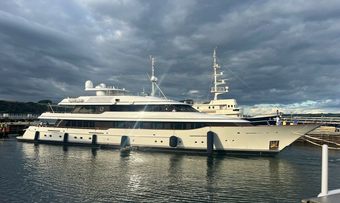 Solace yacht charter Feadship Motor Yacht