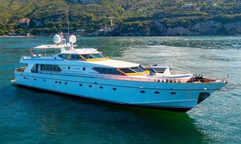 Disco Volante yacht charter CNL - Cantieri Navali Lavagna Motor Yacht