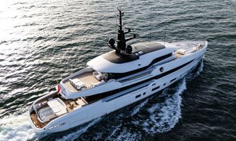 Night Fury II yacht charter lifestyle