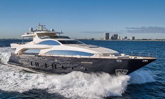Vivere yacht charter Azimut Motor Yacht