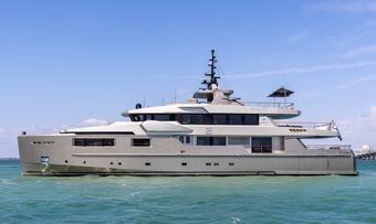 Maverick yacht charter Admiral Yachts Motor Yacht