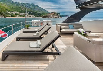 Pertula yacht charter lifestyle
                        