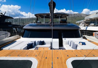 n+1 yacht charter lifestyle
