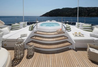 Altair yacht charter lifestyle
                        