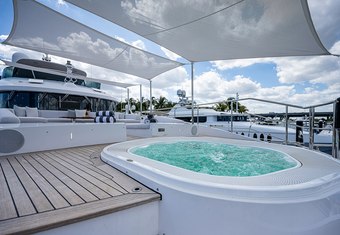 Cofina yacht charter lifestyle