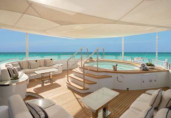 Galaxy yacht charter lifestyle
                        