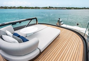 Koju yacht charter lifestyle