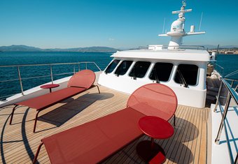 Heliad III yacht charter lifestyle