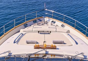 Anlia yacht charter lifestyle
                        