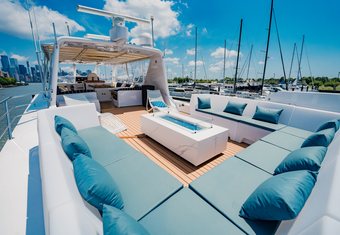 Justine yacht charter lifestyle