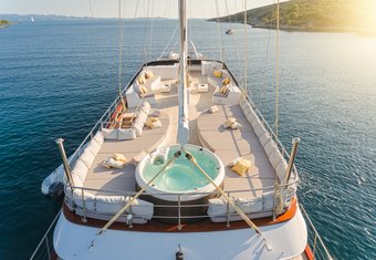 Lady Gita yacht charter lifestyle
                        