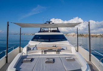 Yemaja yacht charter lifestyle
                        