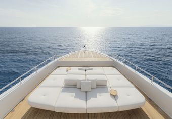 Contigo yacht charter lifestyle
                        