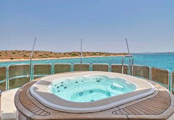 Option B yacht charter lifestyle
                        