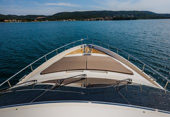 Quo Vadis I yacht charter lifestyle
                        