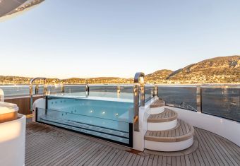 Felicità yacht charter lifestyle