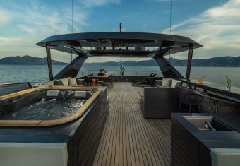 Noema yacht charter lifestyle
                        