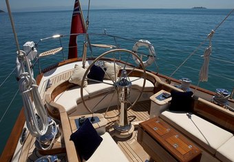 Kealoha yacht charter lifestyle
                        