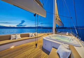 Acapella yacht charter lifestyle