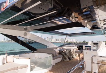 The Peddler yacht charter lifestyle
                        
