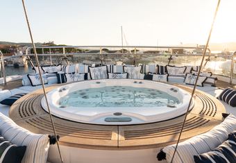 Bina yacht charter lifestyle
                        
