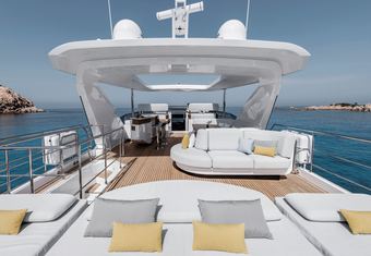 ASR yacht charter lifestyle