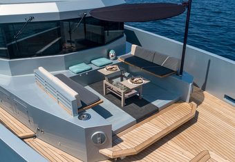 Caladan yacht charter lifestyle
                        