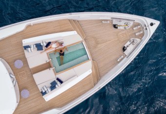 Acqua Chiara yacht charter lifestyle