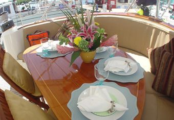 Quixote yacht charter lifestyle
                        
