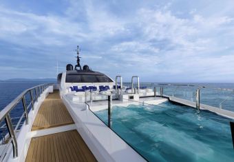 She's a 10 Too yacht charter lifestyle
                        