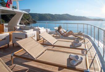 Sunrise yacht charter lifestyle
                        