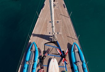 Asahi yacht charter lifestyle
                        