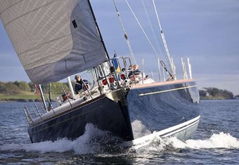 Aquila yacht charter lifestyle