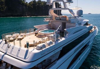 Formosa yacht charter lifestyle
                        